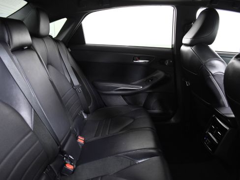 Used 2022 Toyota Avalon Touring w/ Advanced Safety Package image 24