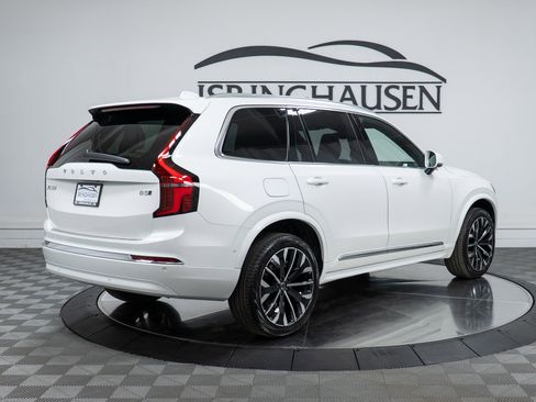 New 2026 Volvo XC90 B5 Plus w/ Protection Package image 5