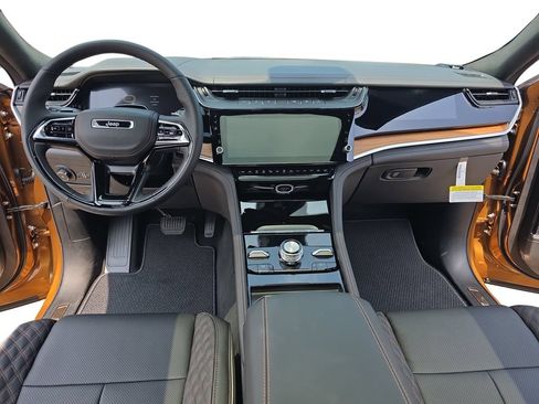 New 2026 Jeep Grand Cherokee Summit AWD/4WD image 9