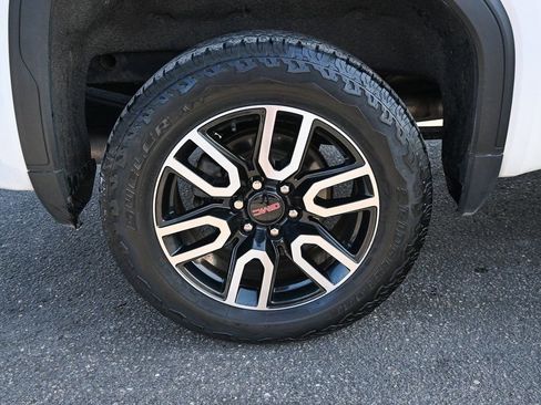 Used 2021 GMC Sierra 1500 AT4 w/ AT4 Premium Package image 14