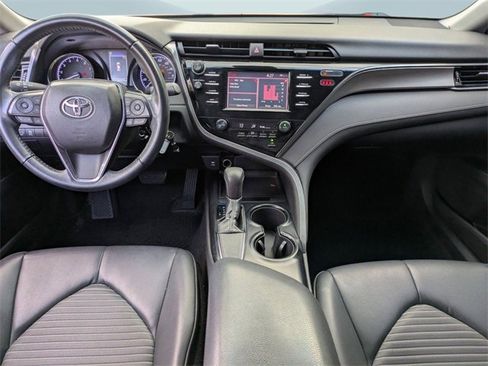 Used 2019 Toyota Camry SE image 15
