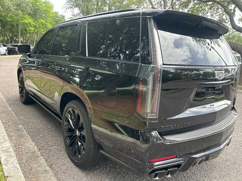 Certified 2026 Cadillac Escalade V w/ LPO, ONYX Package AWD/4WD image 7