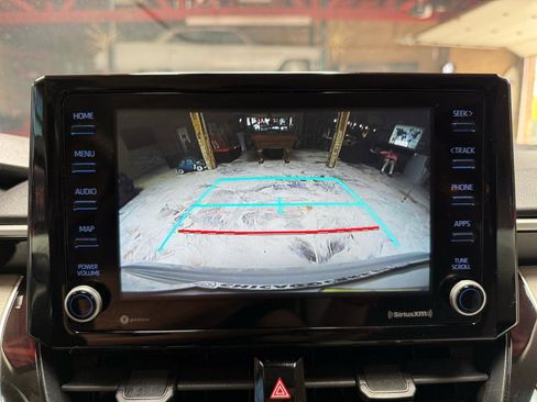 Used 2022 Toyota Corolla LE FWD image 20