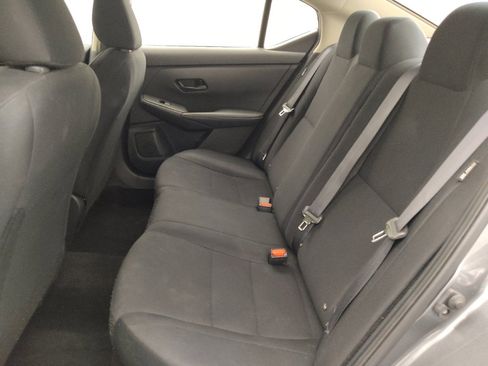 Used 2024 Nissan Sentra S FWD image 18