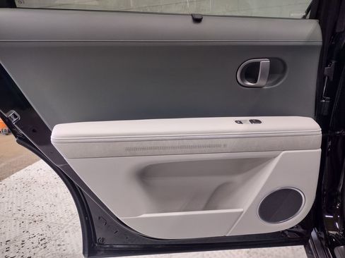 New 2026 Hyundai Ioniq 5 Limited image 38