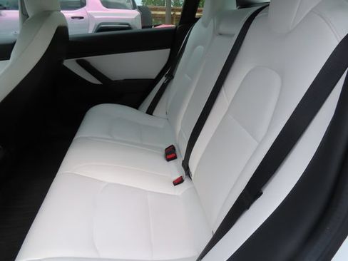 Used 2019 Tesla Model 3 Standard Range RWD image 21