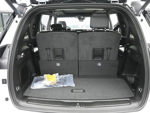 New 2026 Jeep Grand Cherokee L Limited image 18