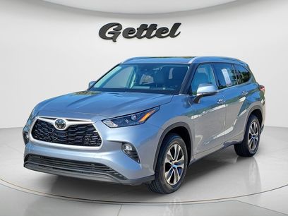 Used 2022 Toyota Highlander XLE