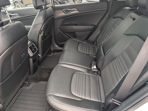 Used 2025 Kia Sportage SX FWD image 16