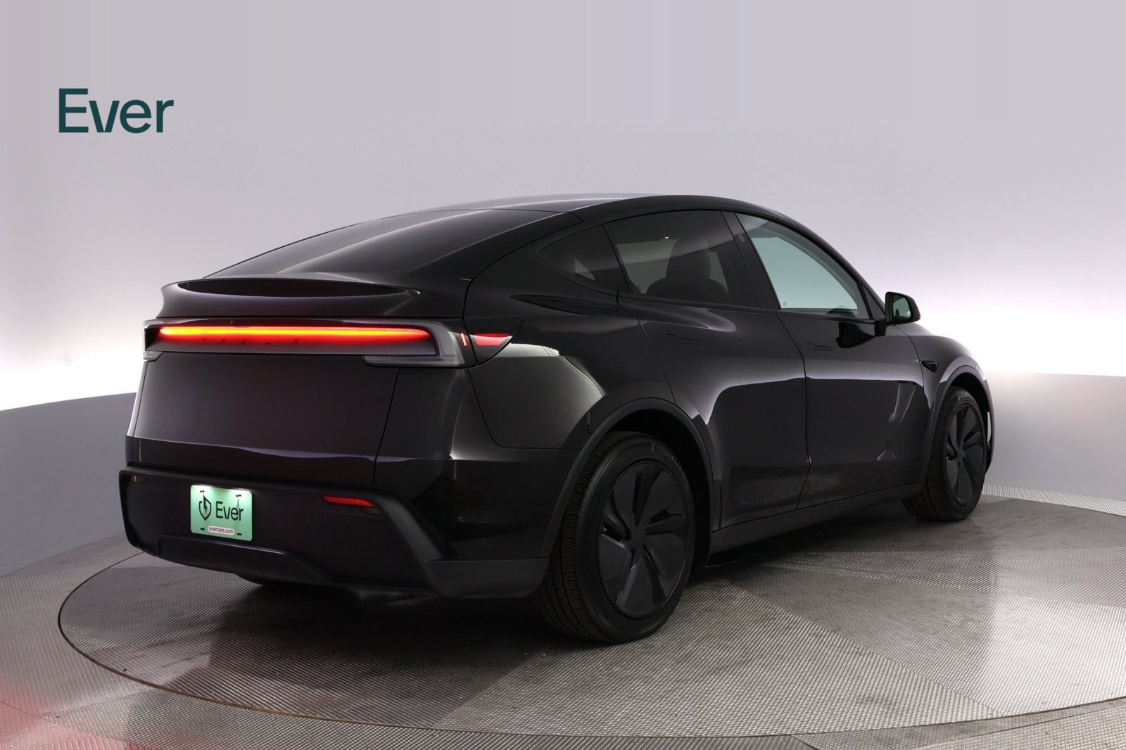 Used 2026 Tesla Model Y AWD image 3