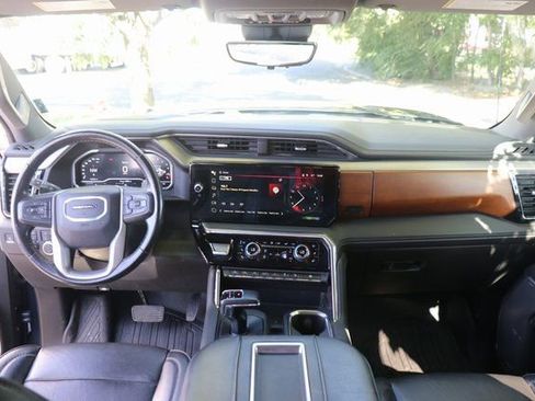 Used 2022 GMC Sierra 1500 Denali w/ Denali Reserve Package image 16