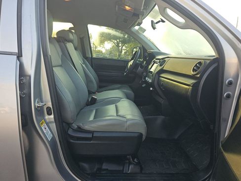 Used 2014 Toyota Tundra SR RWD image 9