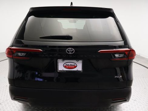 Certified 2025 Toyota Grand Highlander FWD image 10