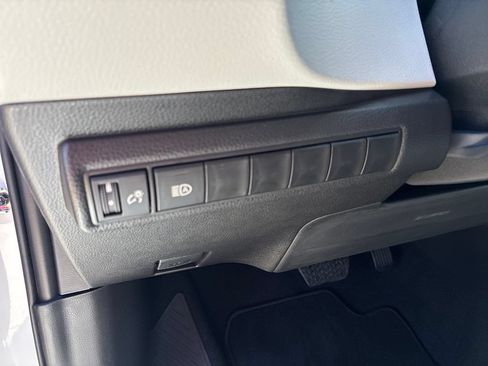 New 2026 Toyota Corolla SE FWD image 38