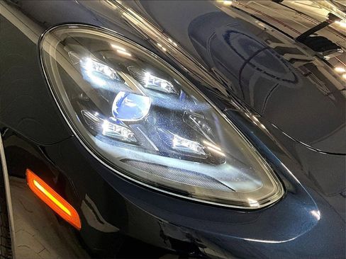 Certified 2022 Porsche Panamera 4 Platinum Edition image 30