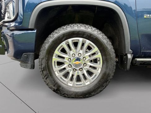 Used 2023 Chevrolet Silverado 2500 High Country w/ Safety Package II AWD/4WD image 10
