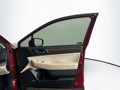 Used 2019 Subaru Outback 3.6R Limited w/ Popular Package #2 image 33