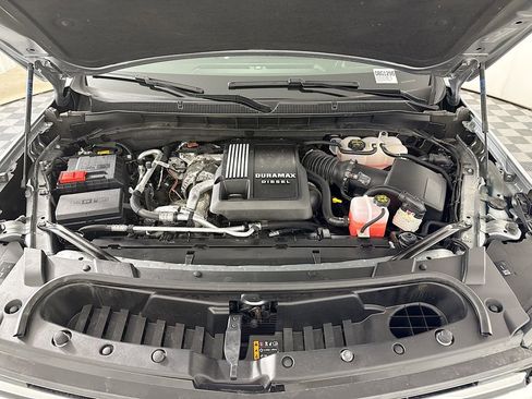 Used 2025 Chevrolet Tahoe LT w/ Comfort Package image 32