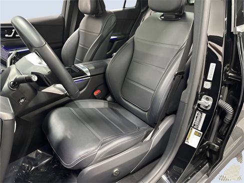 Certified 2023 Mercedes-Benz GLC 300 4MATIC image 29