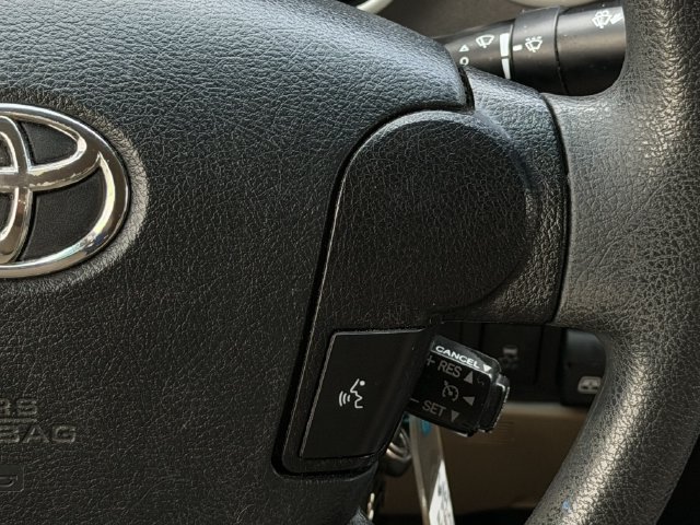 Used 2012 Toyota Tundra 4x4 CrewMax w/ SR5 Pkg image 15