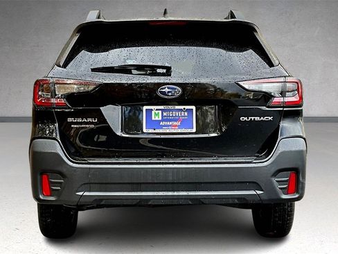 Used 2022 Subaru Outback Premium image 5