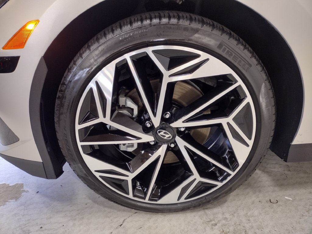 Certified 2023 Hyundai Ioniq 6 SEL w/ Cargo Package RWD image 6