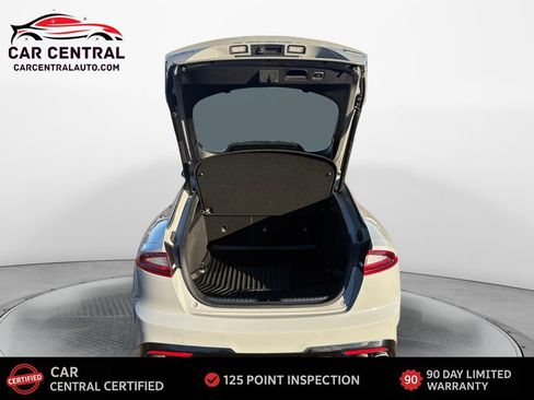 Used 2021 Kia Stinger GT2 image 19