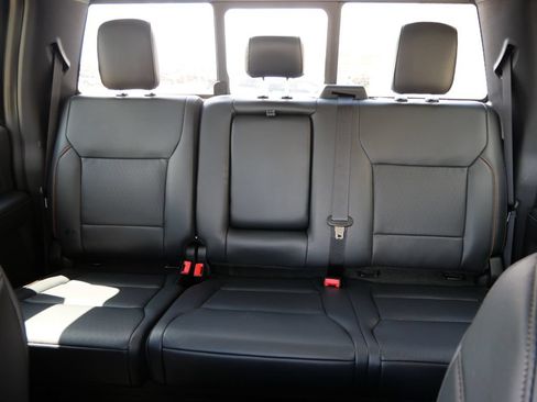 New 2026 Ford F250 Lariat w/ Black Appearance Package AWD/4WD image 17