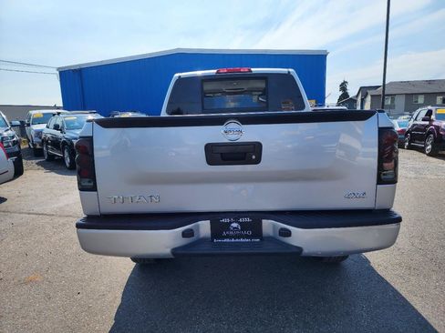 Used 2014 Nissan Titan S AWD/4WD image 7