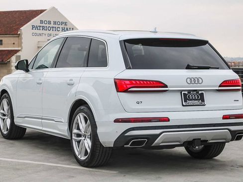 New 2025 Audi Q7 3.0T Premium Plus image 8