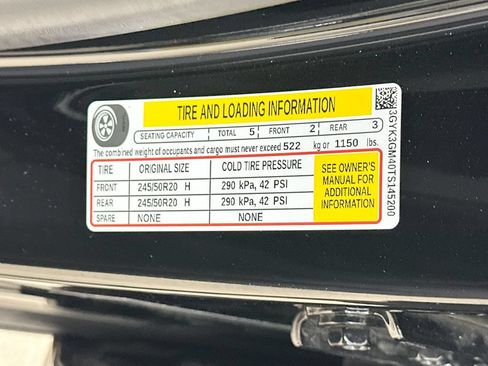 Used 2026 Cadillac Optiq Sport 2 w/ LPO, Floor Liner Package AWD/4WD image 38