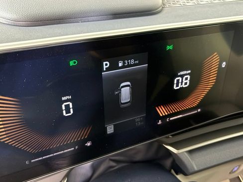 New 2026 Kia Carnival EX FWD image 22