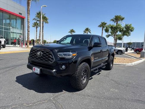 Certified 2023 Toyota Tacoma TRD Off-Road AWD/4WD image 2