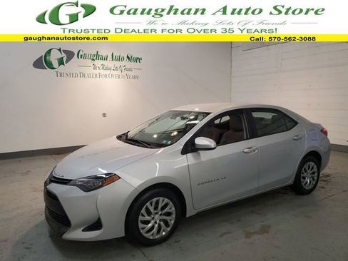 Used 2019 Toyota Corolla LE FWD image 1