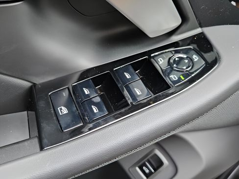 New 2026 BMW 530i w/ M Sport Package RWD image 37