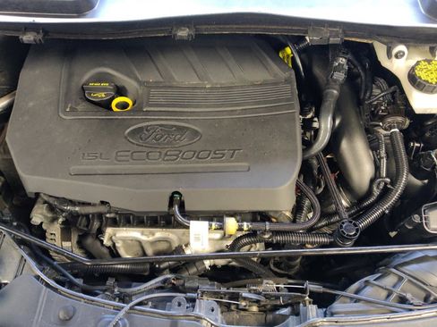 Used 2018 Ford Escape SE w/ SE Sport Appearance Package FWD image 30
