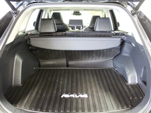 Used 2019 Toyota RAV4 XLE Premium w/ All Weather Liner Package AWD/4WD image 29