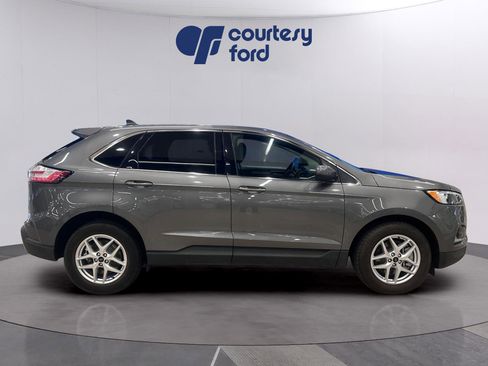 Certified 2024 Ford Edge SEL image 7