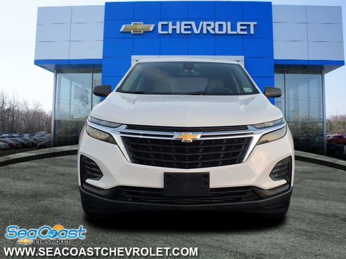 Certified 2022 Chevrolet Equinox LS w/ LS Convenience Package image 2