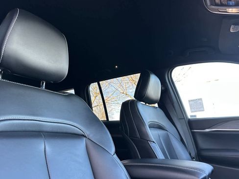 Used 2024 Jeep Grand Cherokee Limited w/ Trailer Tow Package image 17