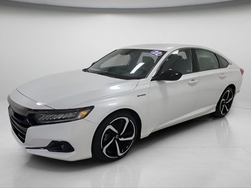 Certified 2022 Honda Accord Sport image 3