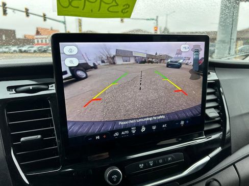 Used 2024 Ford Transit 350 XLT image 13