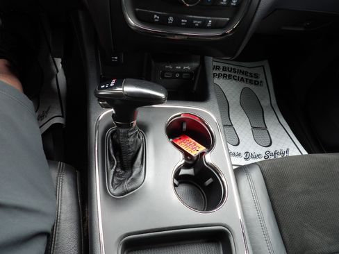 Used 2019 Dodge Durango GT image 17