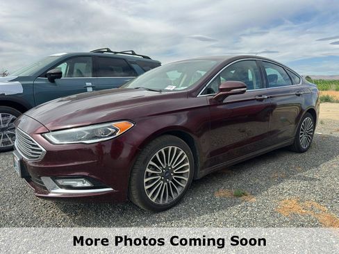 Used 2017 Ford Fusion SE w/ Equipment Group 202A AWD/4WD image 1
