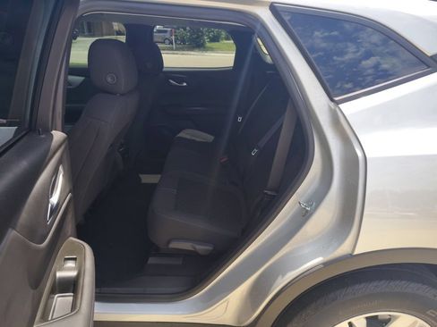 Used 2022 Chevrolet Blazer LT AWD/4WD image 6