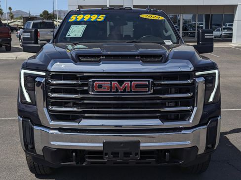 Used 2024 GMC Sierra 2500 SLE w/ SLE Value Package; AWD/4WD image 6