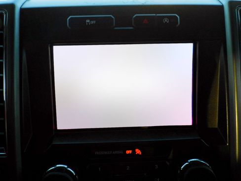 Used 2019 Ford F150 XLT w/ Equipment Group 302A Luxury image 17