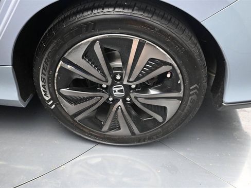 Used 2018 Honda Civic EX-L image 18
