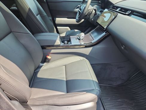 Certified 2026 Land Rover Range Rover Velar Dynamic SE AWD/4WD image 3