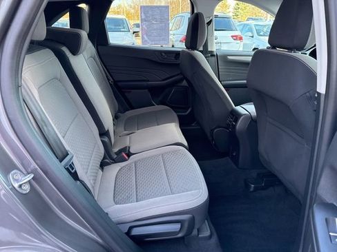 Used 2022 Ford Escape SE w/ Cold Weather Package image 24